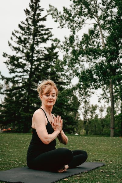 4 Reasons Older Adults Should Try Yoga